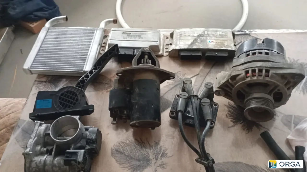 ВАЗ-2109 на запчасти в разборе