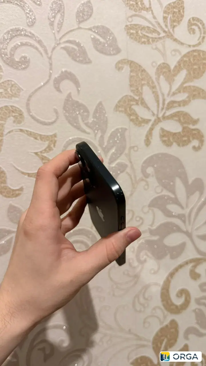 iPhone 15, 128 Гб, 83% АКБ, царапины на корпусе, без ремонта