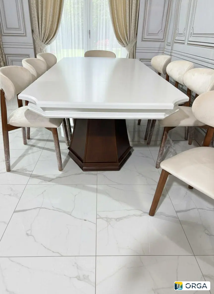 Диван два кресла 6 подушек, длина 2.40 м, ширина 1 м, высота 90 см, цена 85,000₽