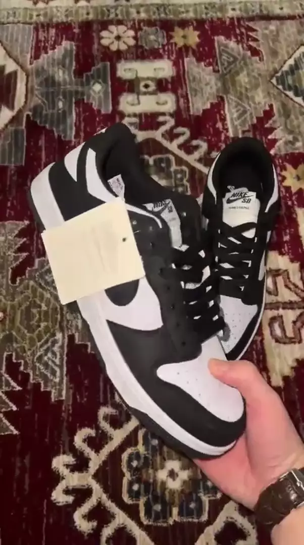 Мужские кроссовки