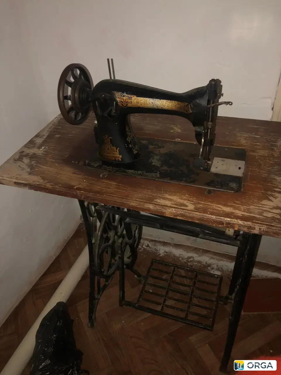 Швейная машина