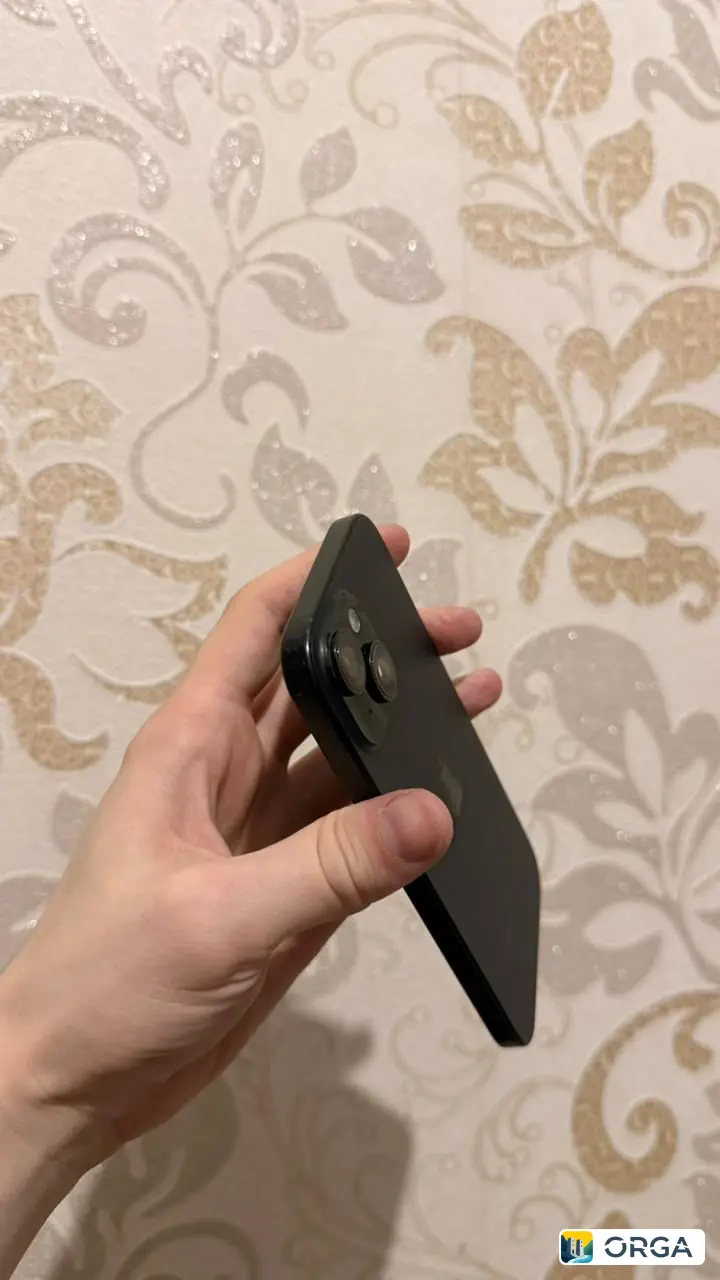 iPhone 15, 128 Гб, 83% АКБ, царапины на корпусе, без ремонта