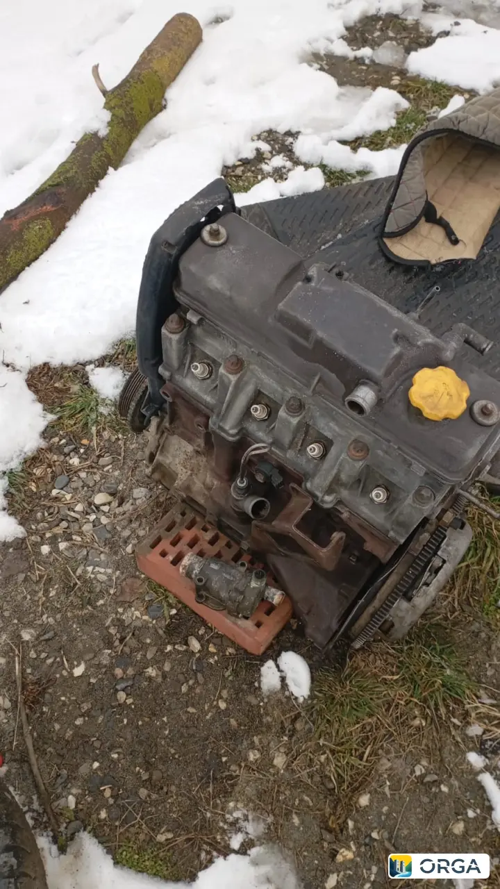 ВАЗ-2109 на запчасти в разборе