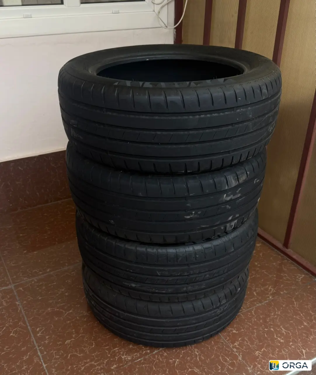 Шины 215/55 R17 летние б/у