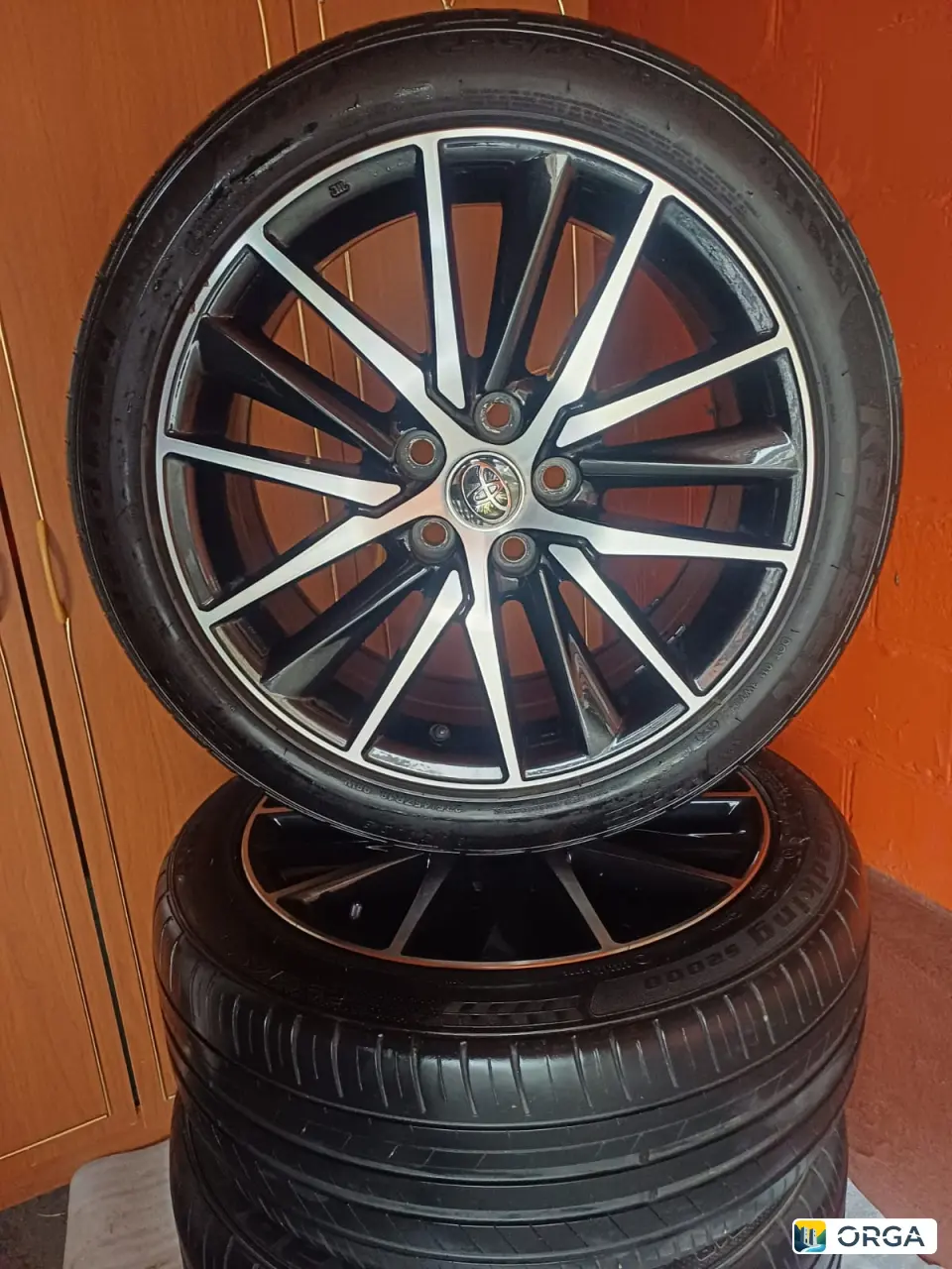 Летние колеса с дисками Камрики 75 размер 235/45/R18 цена 45т торг