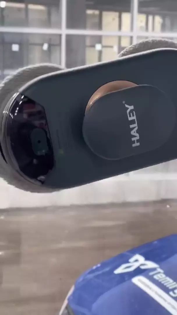 Робот мойщик окон