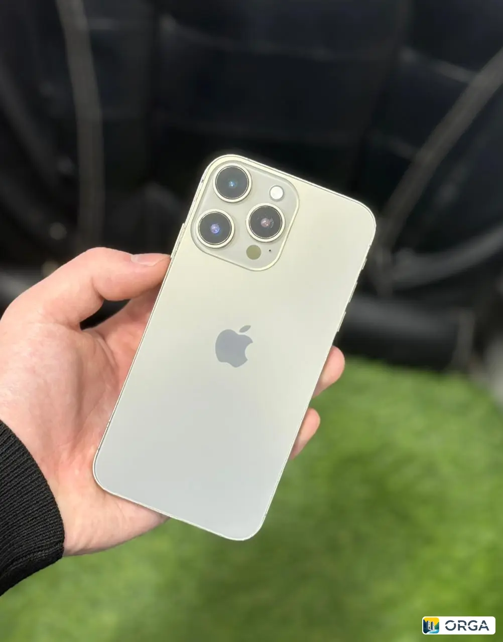 iPhone XR в корпусе 15 PRO 256gb, акб 85%, царапины, 8500₽