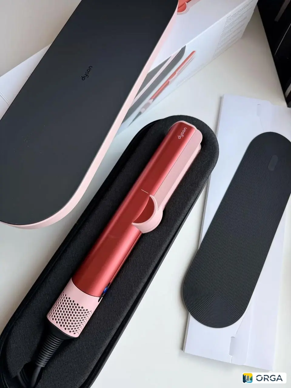 Dyson выпрямитель, новый, не пользовался