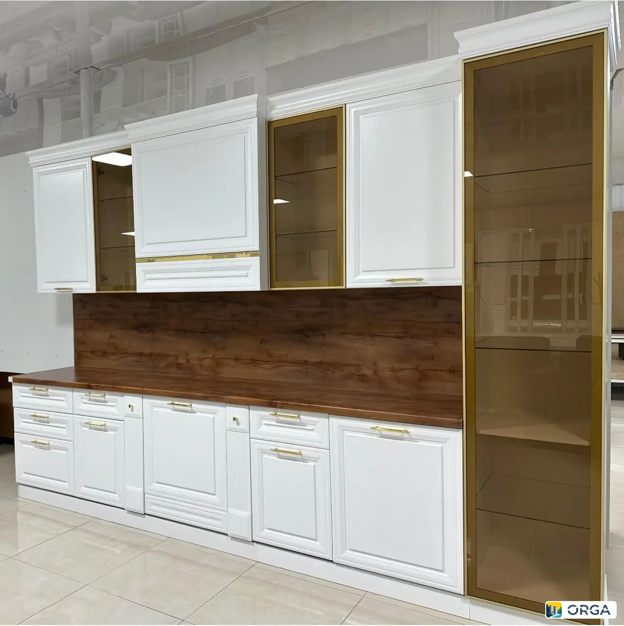 Кухня Анна: Крашеный МДФ фасад, ЛДСП корпус, белый матовый, 3.5м, 80 000₽