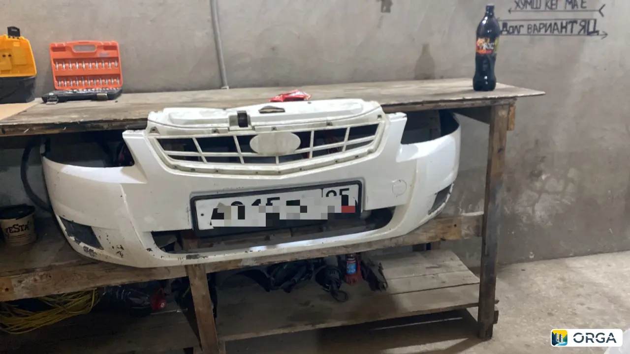 Бампер для Lada Priora, 500 руб.