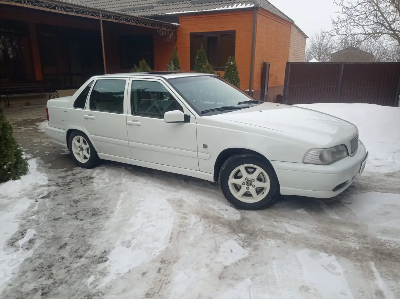 Volvo, 2000 г, 2.5 л., 500000 км