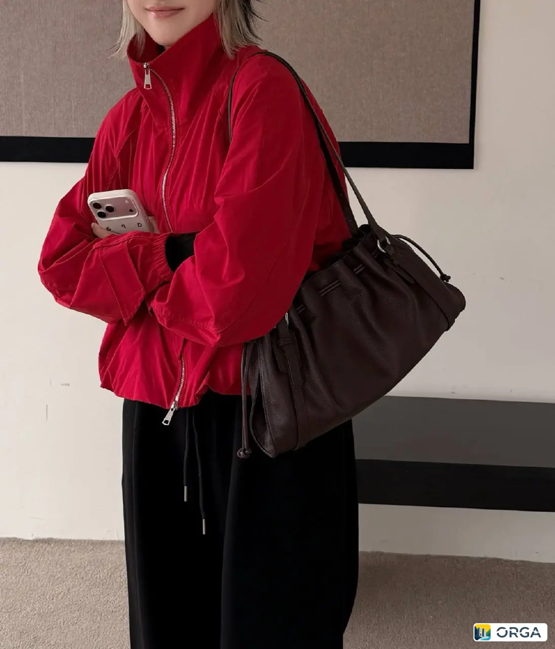 Сумка из натуральной кожи 40x20 см с плечевыми ремешками