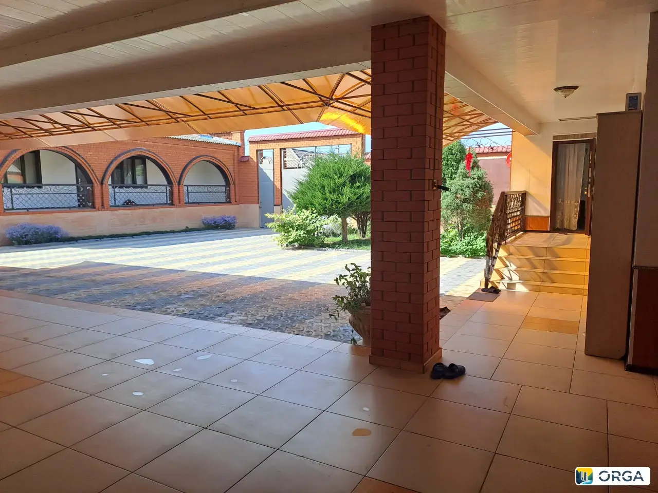 Дом 320 м² на участке 20 сот., 1 этажный