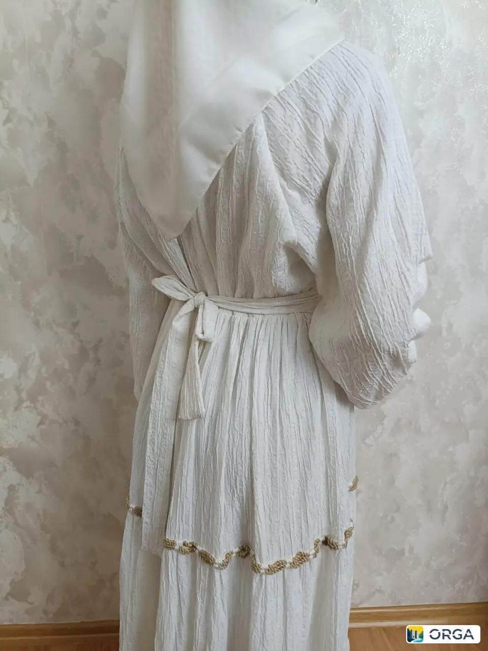 Платье б/у, надевалось 2 раза