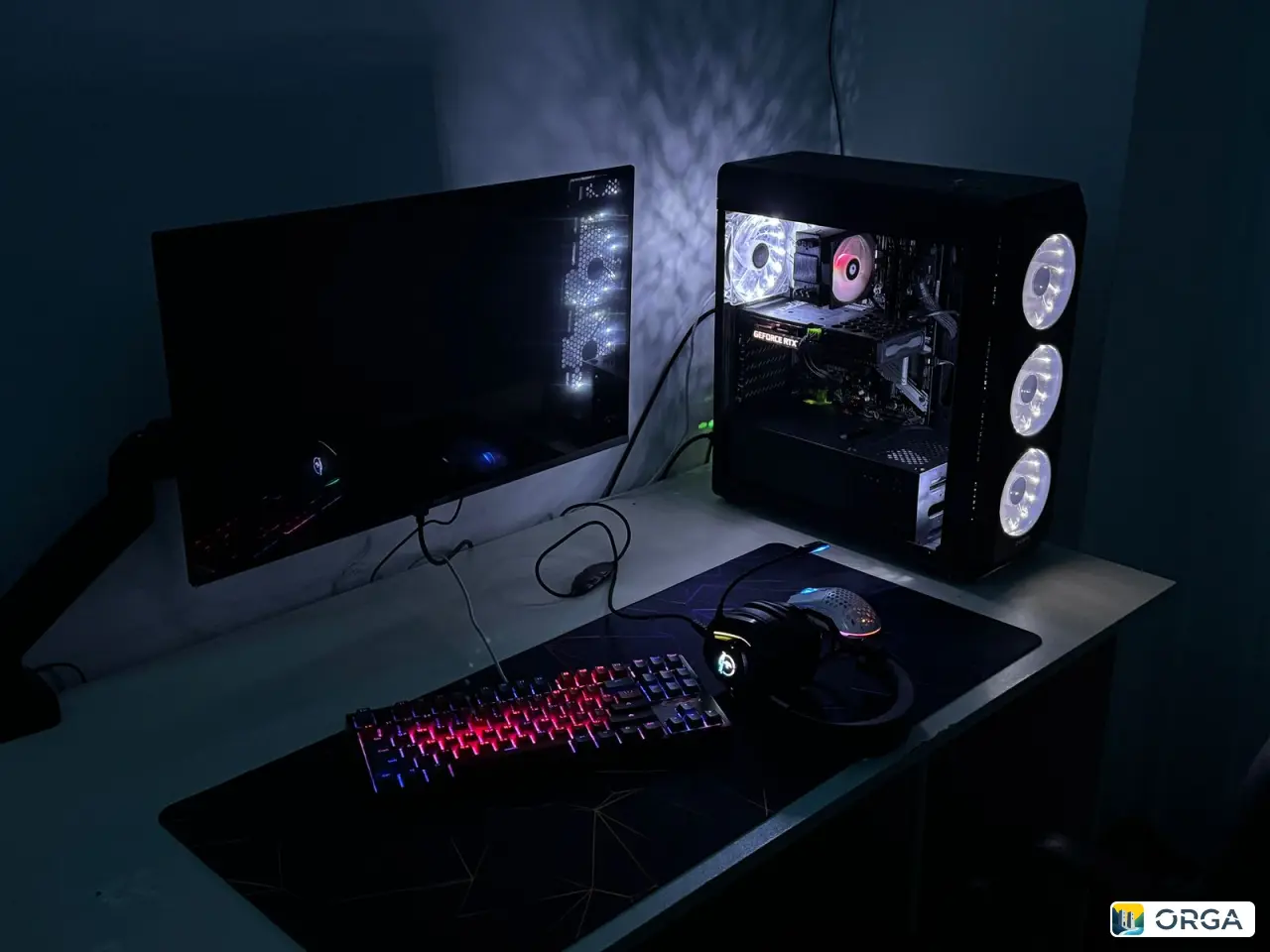 Игровой ПК Ryzen 7 5700X, RTX 3060 12GB, 32GB DDR4, SSD 256GB, B550, монитор 27