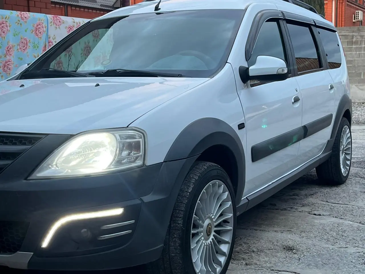 LADA (ВАЗ), Largus, 2016 г, 239000 км