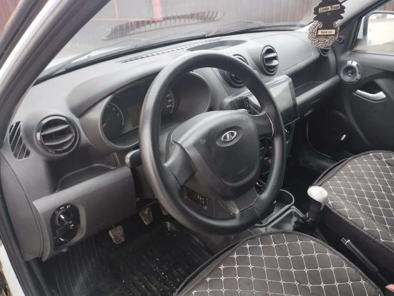 LADA (ВАЗ), Granta, 2015 г
