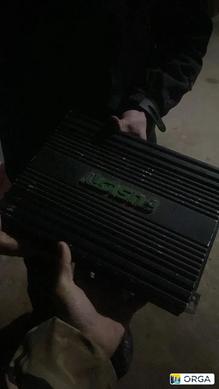 Аудиоусилитель автомобильный