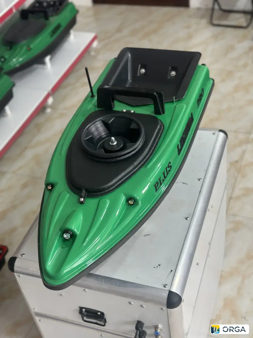 Прикормочный кораблик LEGENDA GROZNY