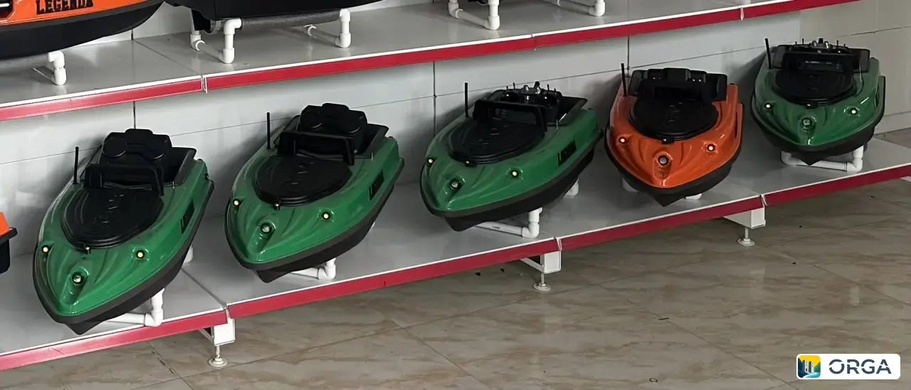 Прикормочный кораблик с GPS