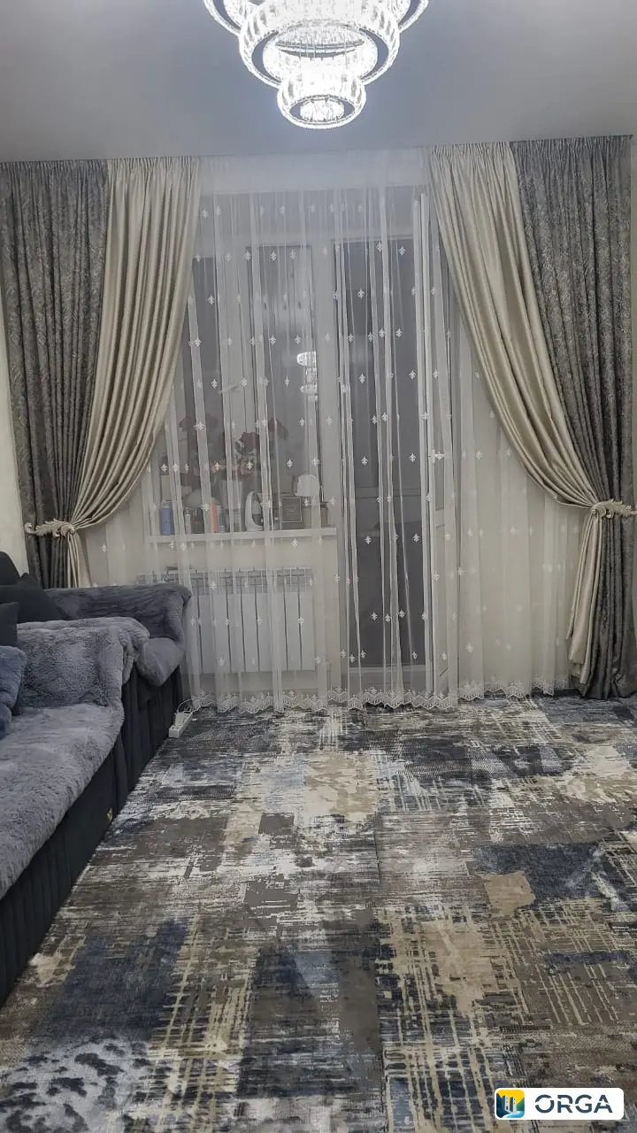 Продаётся ковёр 2.70 на 4.80