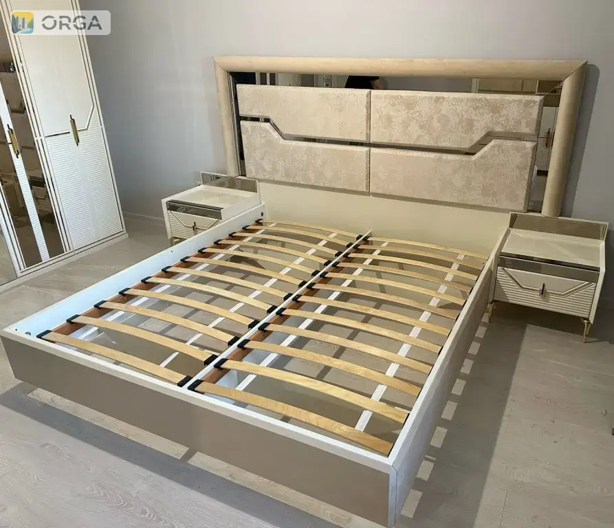 🔹 Спальня «Стефани» — 4 двери