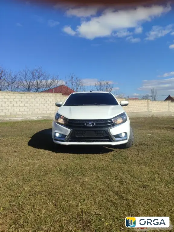 LADA (ВАЗ), Vesta, 2015 г, 118000 км